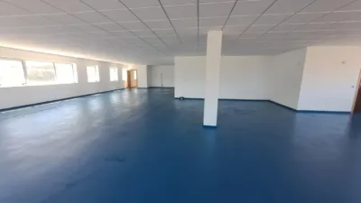 Local comercial en venta en Calle Lg Suevos 1 Poligono 97, Número 1 - Vista 2
